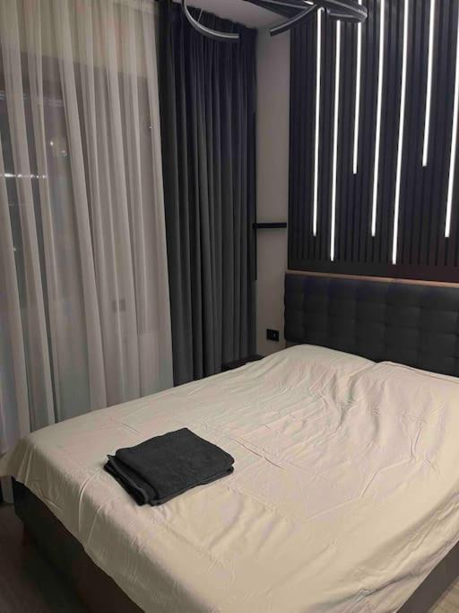Ath Modern Homes - Luxury Apartment In The City Center 雅西 外观 照片