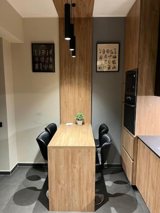 Ath Modern Homes - Luxury Apartment In The City Center 雅西 外观 照片