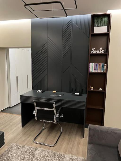 Ath Modern Homes - Luxury Apartment In The City Center 雅西 外观 照片